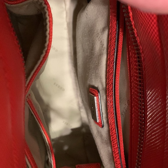 Brand new red Guess purse - Picture 6 of 7